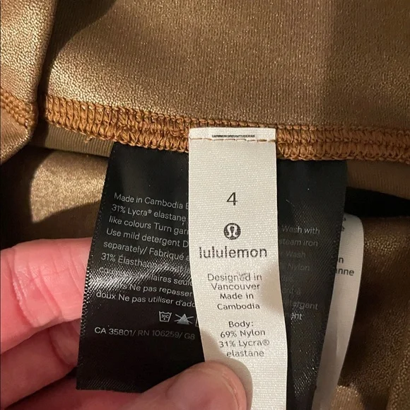 Retired LULULEMON Wunder Under Tight 28" Shine Gold SPECIAL EDITION Sz 4 new - Picture 6 of 9